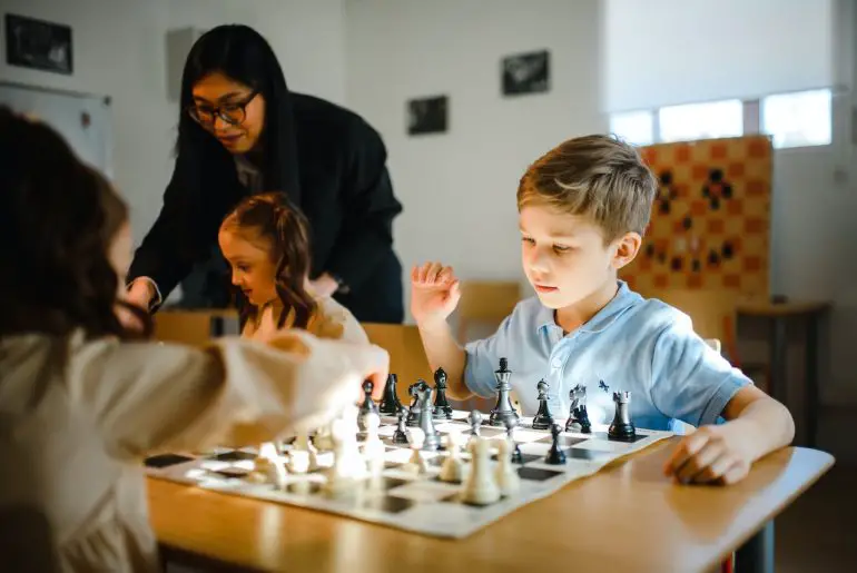 Why Are Men Better at Chess?