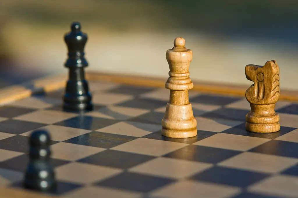 Where to play chess online