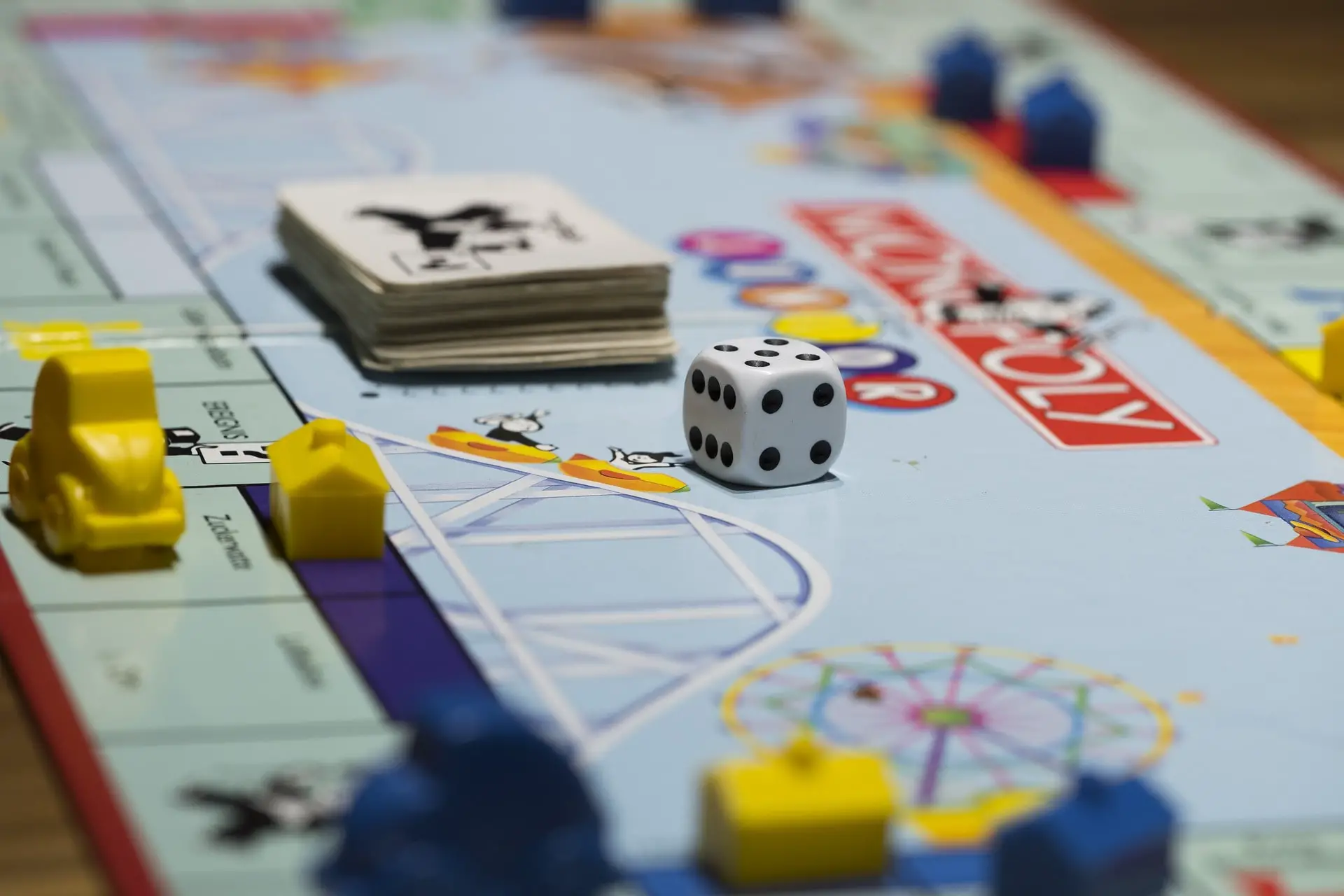 monopoly bid vs monopoly deal