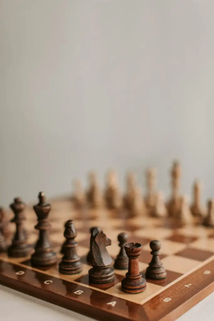 Why is the queen so powerful in chess?
